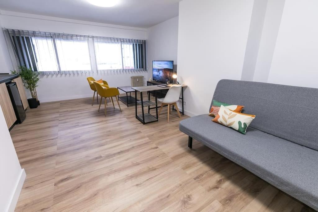 Estudio-Oficina Moderno, Centro De Jaén מראה חיצוני תמונה